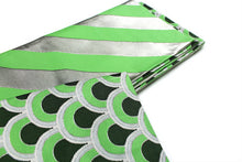 Cargar imagen en el visor de la galería, Hanhaba Obi 【Seikaiha(verde amarillento y plata) × Líneas inclinadas(verde amarillento y plata)】