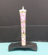 Carica l&#39;immagine nel visualizzatore di Gallery, Warosoku, candela giapponese dipinta a mano &quot;Sakura&quot; (2 pezzi)
