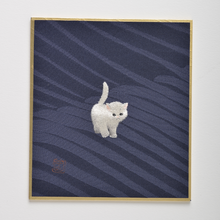 Load image into Gallery viewer, Framed embroidery  (cat)
