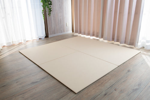 Feel Essence and Goodness of Japanese Tatami Mats at One Touch