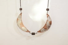 Load image into Gallery viewer, Ryudo necklace &quot;Crescent&quot;
